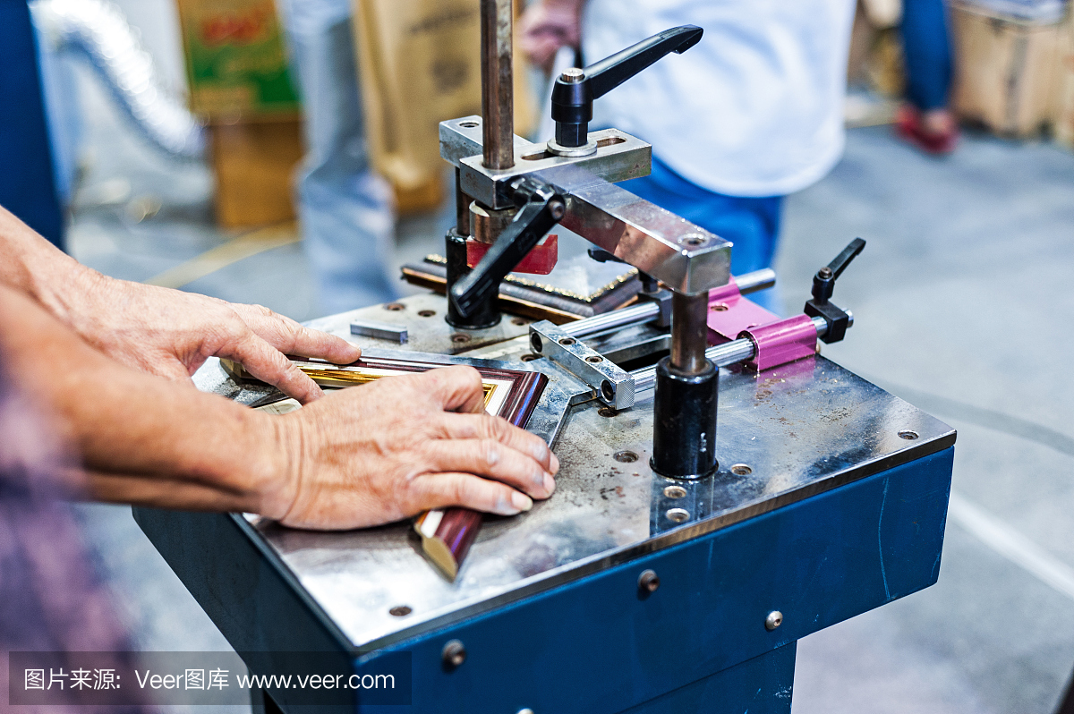 人工相框配機框